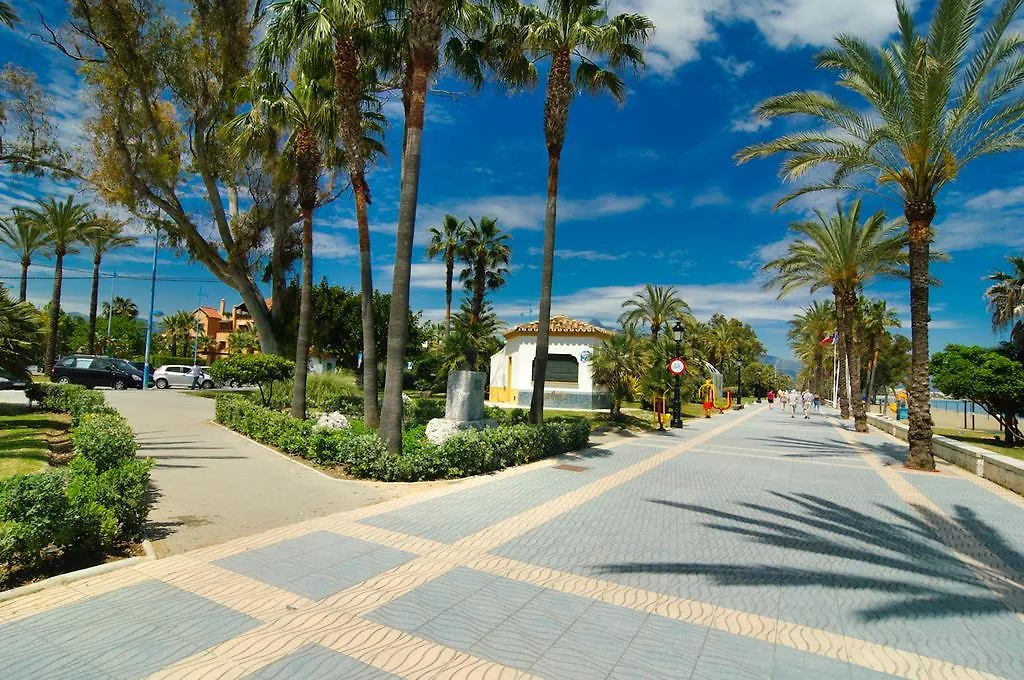 ماربيا Villa Montecarlo 0*,