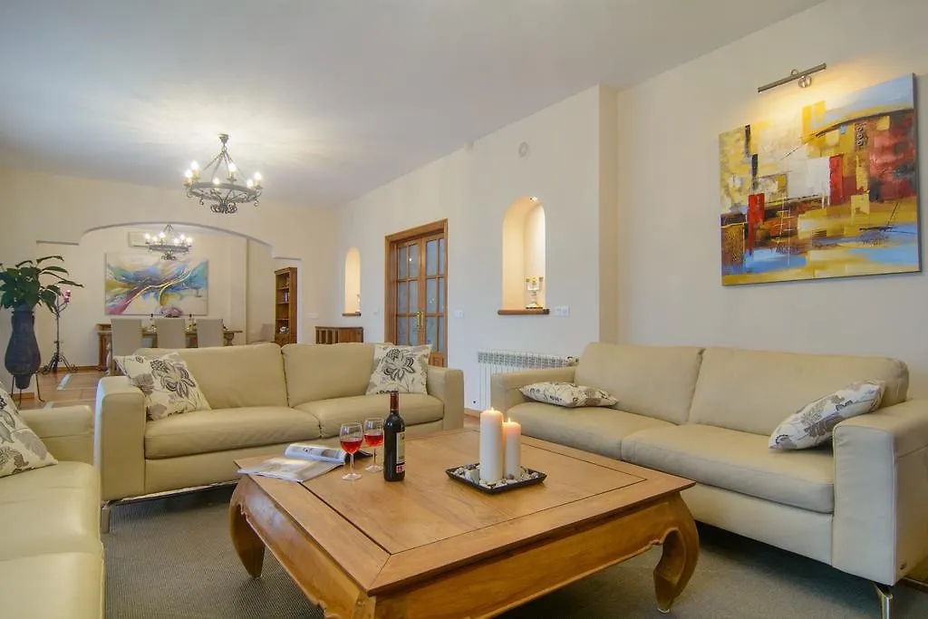 Villa Montecarlo Marbella